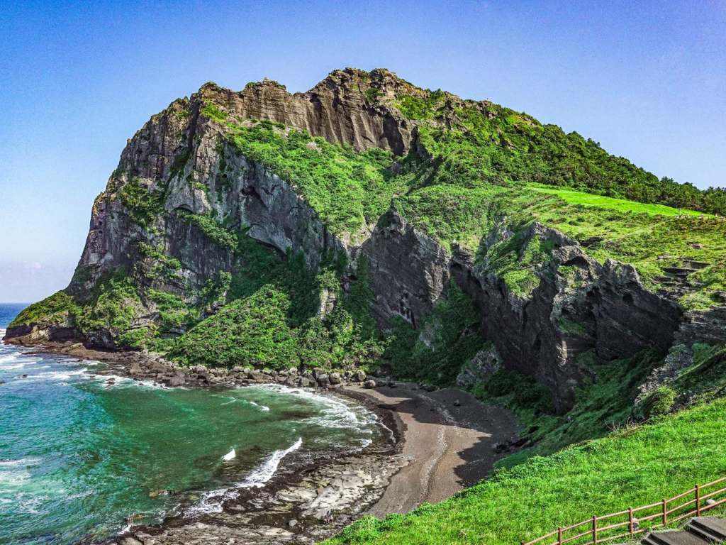 Explore the Beauty of Seongsan Ilchulbong (Sunrise Peak)