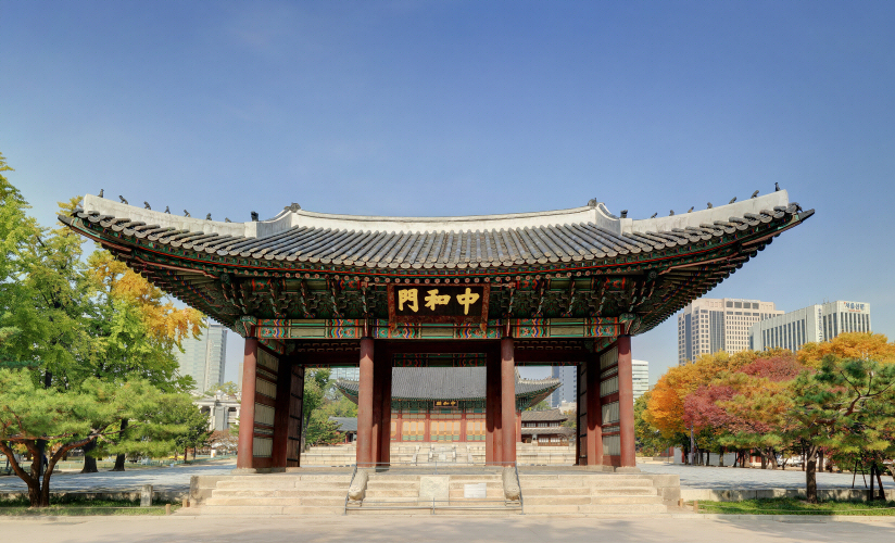 Discover Deoksugung: A Journey Through Korea's Royal Heritage