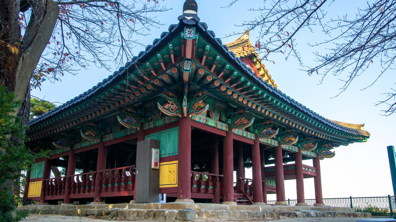 Discover Gyeongpodae: A Serene Coastal Getaway in South Korea