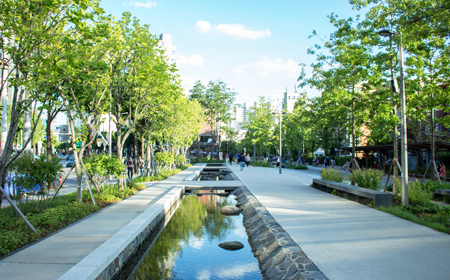 Discover the Hidden Gem of Seoul – The Gyeongui Line Forest Park